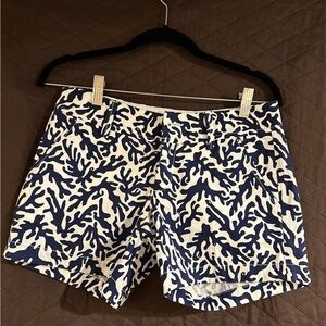 Lilly Pulitzer The Callahan Short in Treasure Navy Coral Print 
Size xs/0